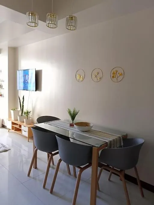 Beautiful High End Condo In City Center, מנילה