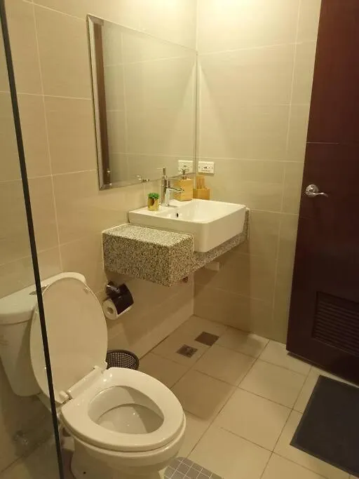 Beautiful High End Condo In City Center, Manila